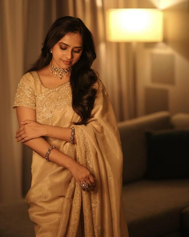 actress sridivya